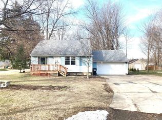 176 Prentice Rd, Painesville, OH 44077