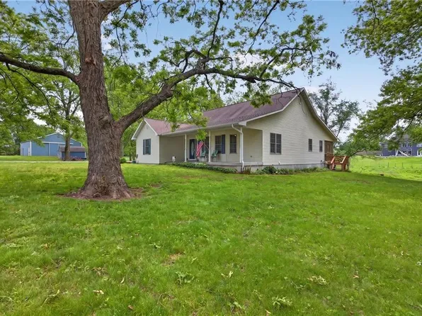 13830 E Musket Rd, Nevada, MO 64772