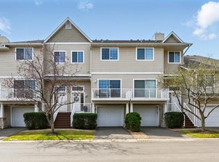 324 Willoughby Way W, Minnetonka, MN 55305