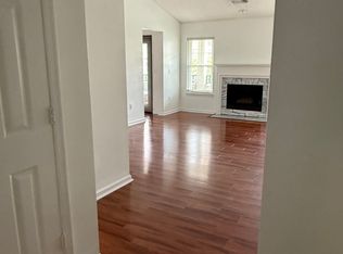 12009 Taliesin Pl APT 32, Reston, VA 20190