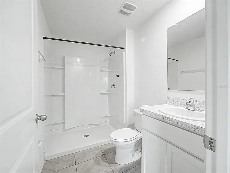 6484 SE 4th Ln — Photo 7