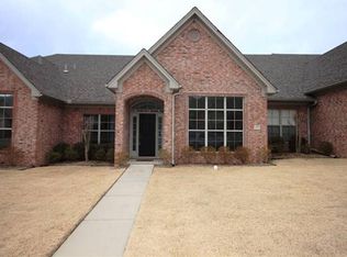 18 Chapman Ln, Little Rock, AR 72211