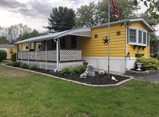 37 Contessa St, Springfield, MA 01119