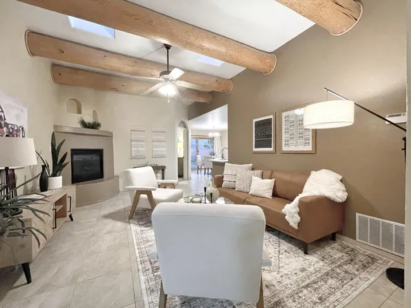 10536 Portofino Dr NW, Albuquerque, NM 87114