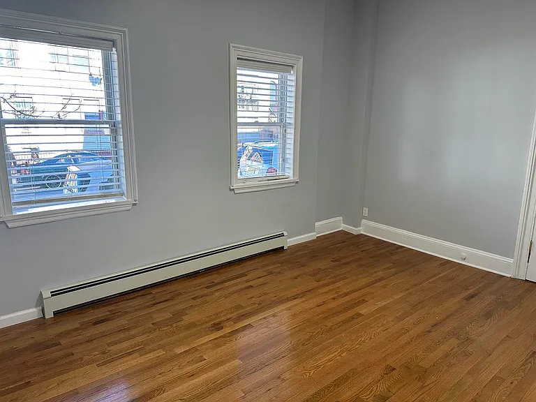 235 Griffith St #1 — Photo 3