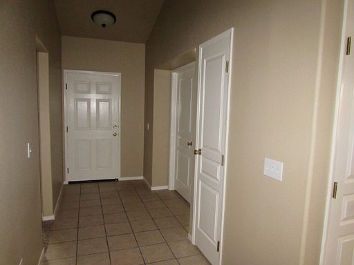 5th image of 3819 S Pride St