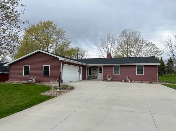 N1449 Westhaven Ct, Greenville, WI 54942