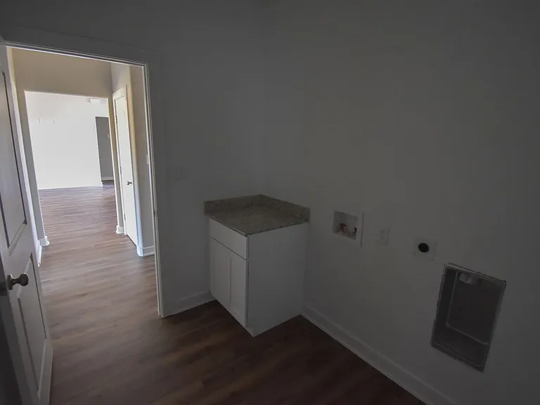 3700 Skylane Ave — Photo 9