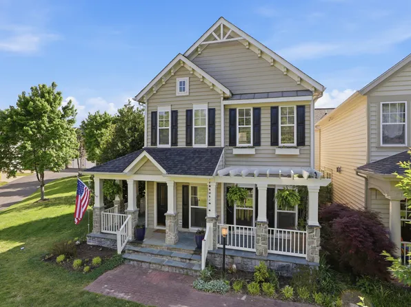 9157 Stonegarden Dr, Lorton, VA 22079