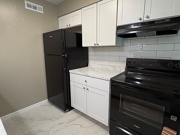2nd image of 5620 S Quaker Ave APT D