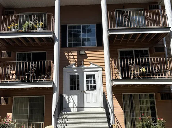 379 Huse Road #26, Manchester, NH 03103