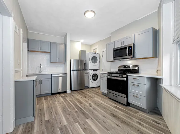 44 Brackett St, Brighton, MA
