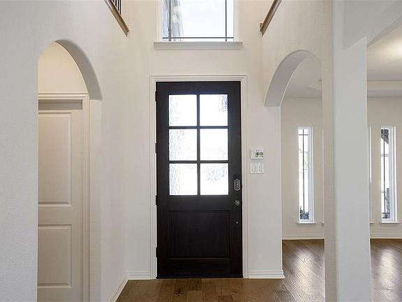 3rd image of 7708 Echo Hill Ln