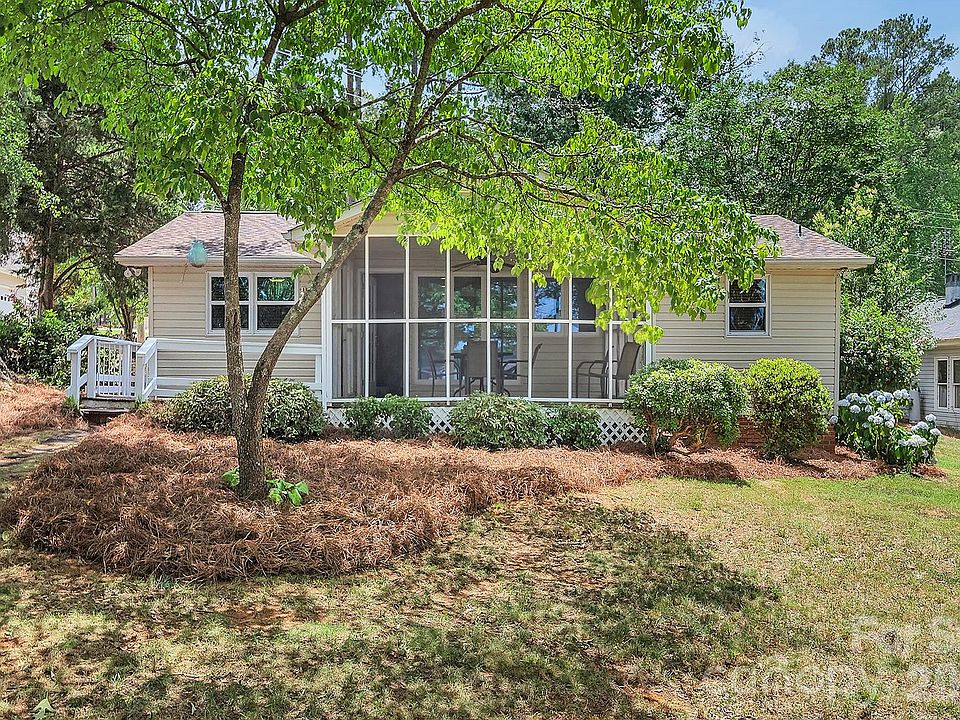 1st image of 49294 Wood Land Dr