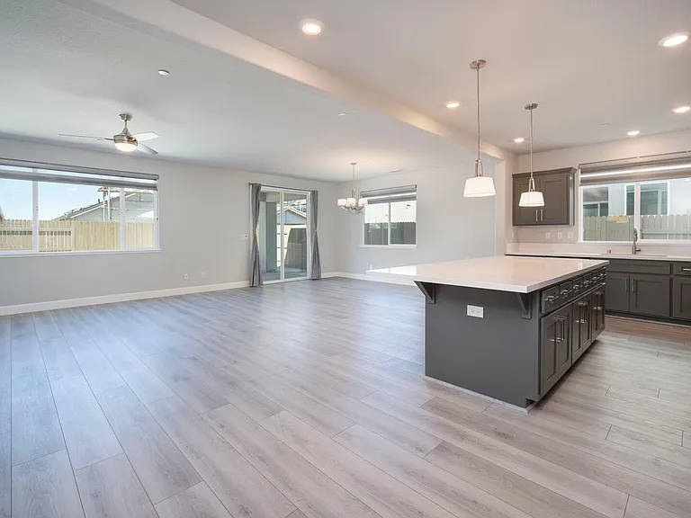5160 Cardero Way — Photo 7