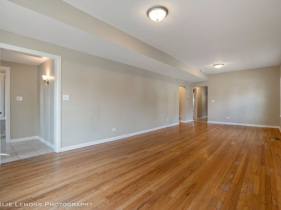 4th image of 1001 S Dunlop Ave