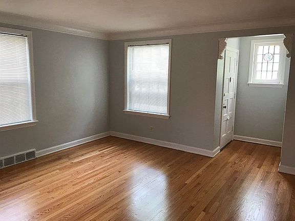 5th image of 7270 Balson Ave