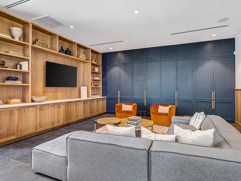 Resident Lounge