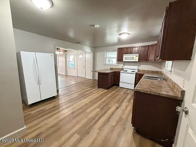 2203 26th St — Photo 5