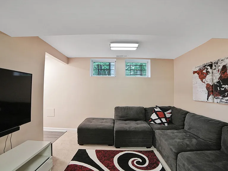 18420 Shady View Ln — Photo 38