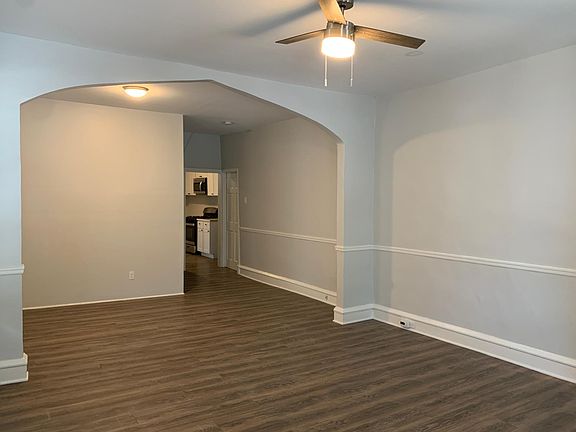 Living Room/ Dining Room Area