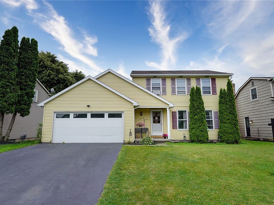 1st image of 138 Pebbleview Dr
