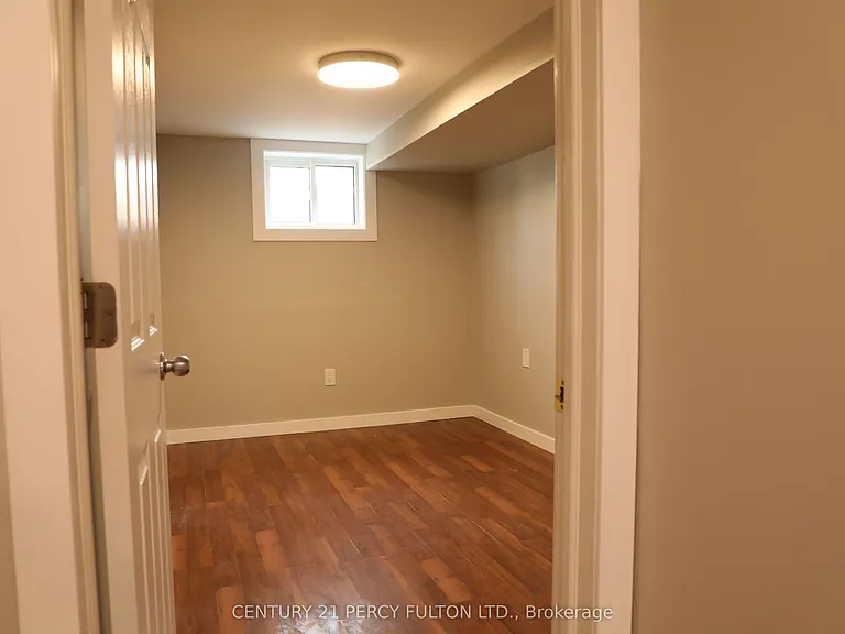 24 Flower St #BASEMENT — Photo 15