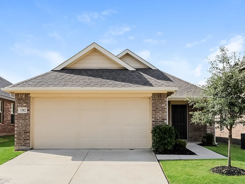 1502 Matthew Dr