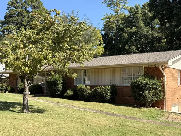 5842 Northshore Dr, Hixson, TN 37343