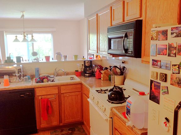 5th image of 225 Ainsley Dr #0