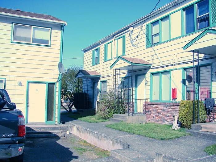 Town Home Apts