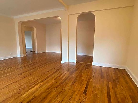 4th image of 69-39 Yellowstone Blvd #416