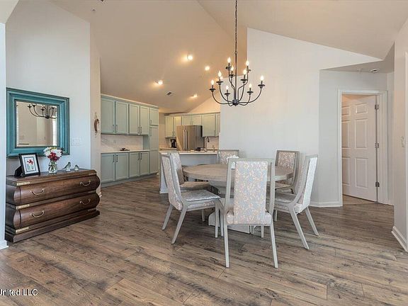 5th image of 8729 Parkview Oaks Cir
