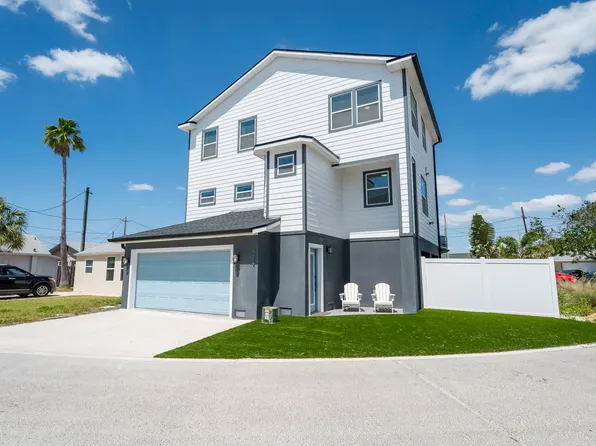 429 137th Avenue Cir, Madeira Beach, FL 33708