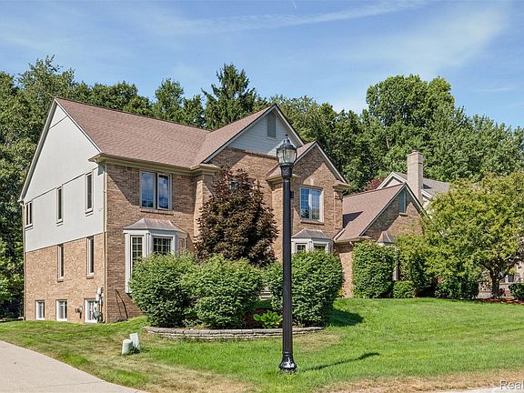 3rd image of 3740 Merriweather Ln