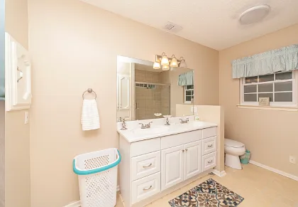 4750 View Dr — Photo 9