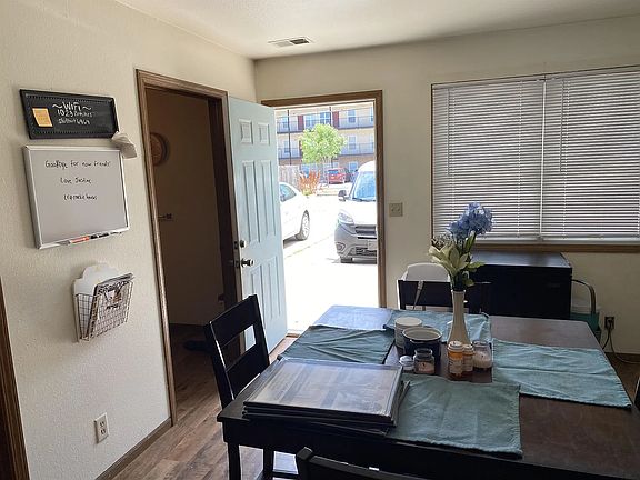 4th image of 1025 Kearney St