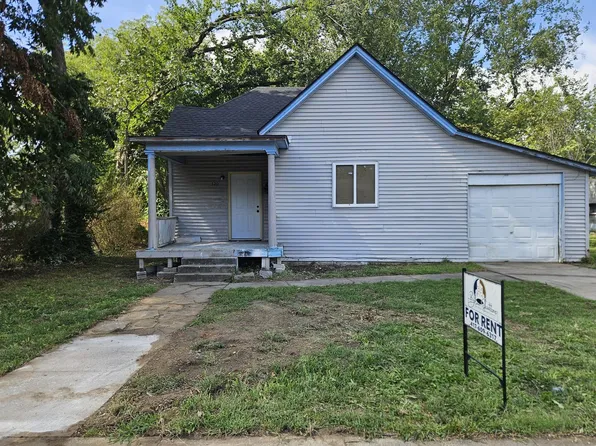 320 S Ash St, Nevada, MO 64772