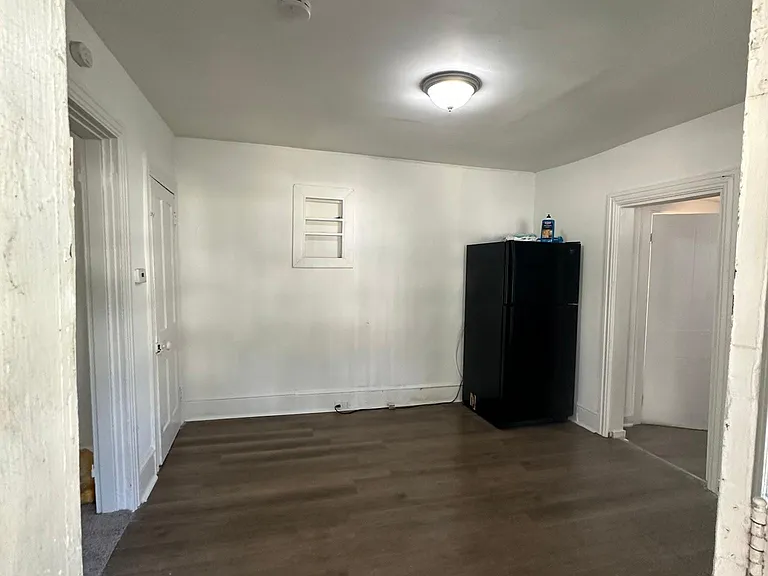 33 E Adams St #2 — Photo 2