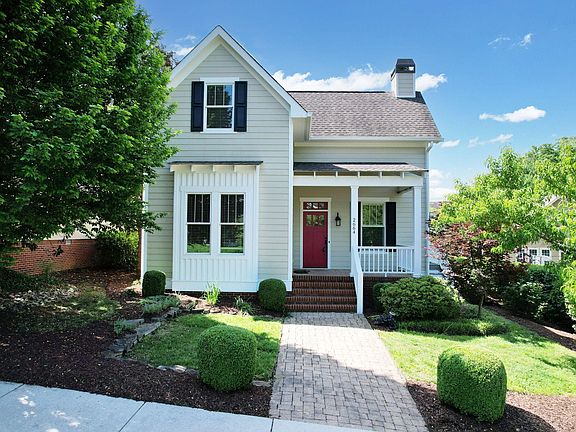 2nd image of 2664 Spring Creek Dr NE