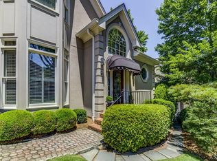 200 Grosvenor Pl, Sandy Springs, GA 30328