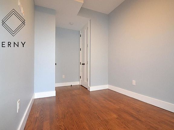 3rd image of 2424 Dean St #3C