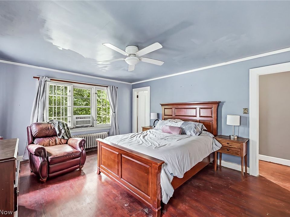 25th image of 2318 Selma Ave