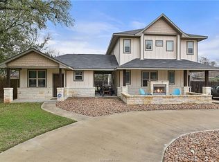 1013 Hereford St, College Station, TX 77840