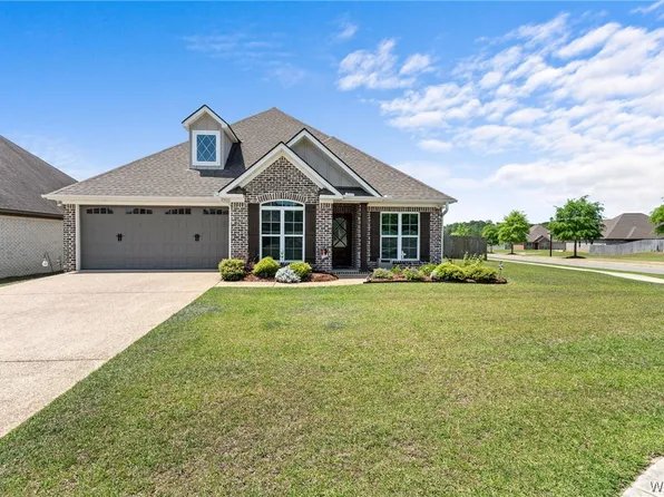 13858 Hemlock Dr, Northport, AL 35475
