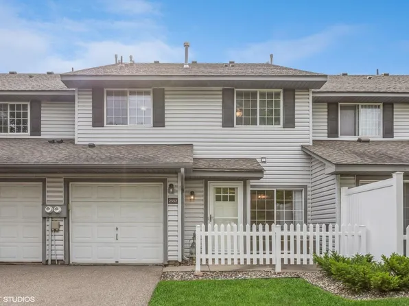 2552 Bedford Ct, Mendota Heights, MN 55120