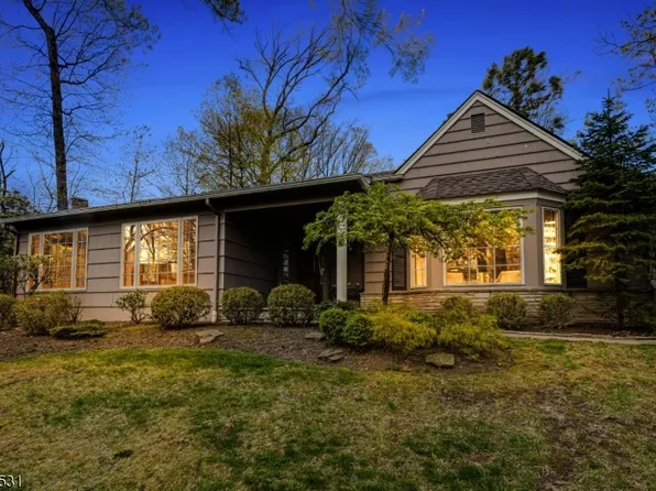 1494 Fox Trl, Mountainside Boro, NJ 07092