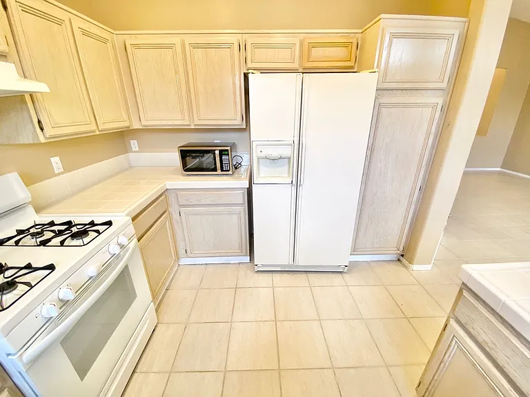 1605 Cimarron Crest St — Photo 13