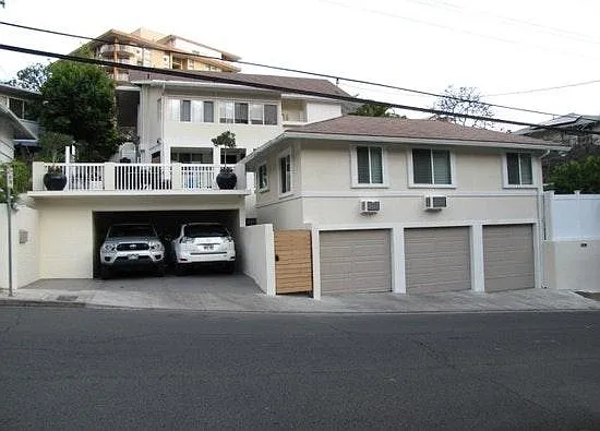 1559 Magazine Street — Photo 1