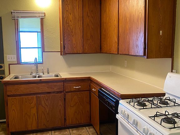 2nd image of 1110 NW Smith Ave #1110